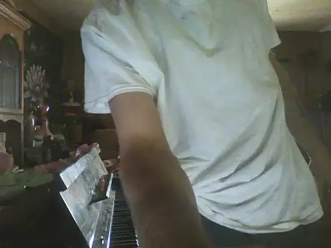 luke_thighwalker2469's cam snapshot