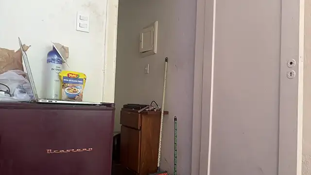 chrisalmeid_'s cam snapshot