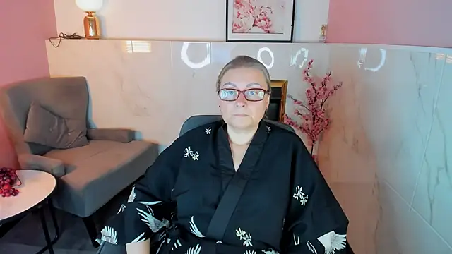 AlexandraKind live sex cam