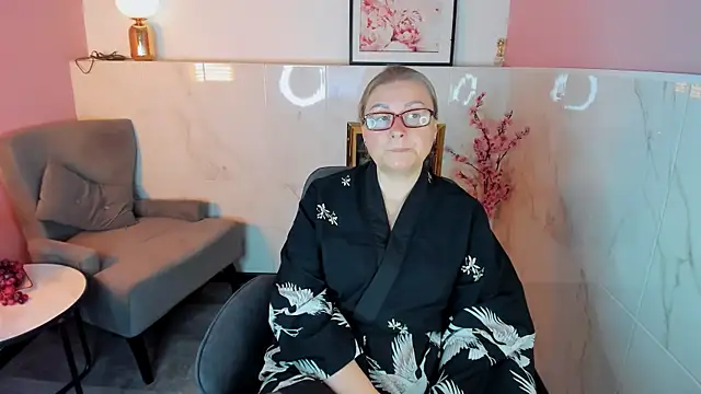 AlexandraKind's cam snapshot