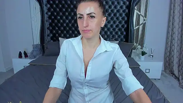 Rebecca_Diamond's cam snapshot