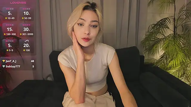 AlysiaSun_'s cam snapshot