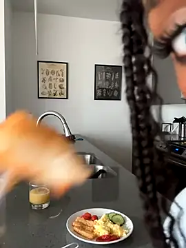 Your_Paris's cam snapshot