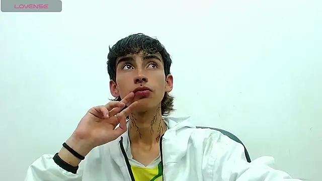 ttimy_x_boy live sex cam