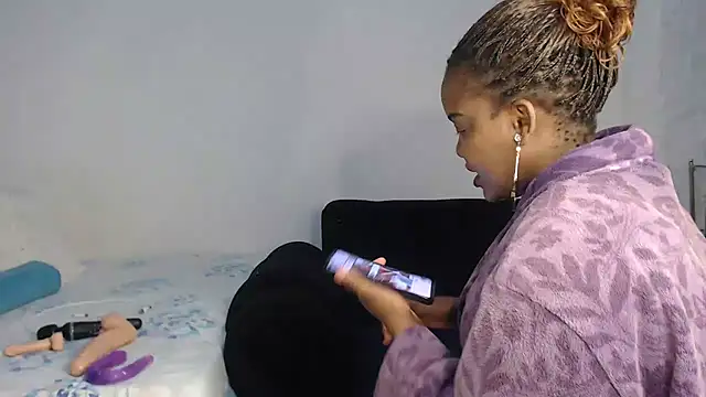 Diva-Lolah live sex cam