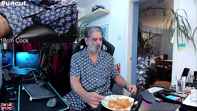 OnlineBossUK live sex cam