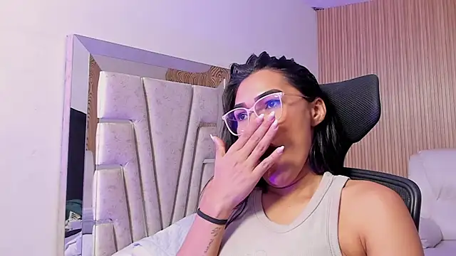 katemooss_'s cam snapshot