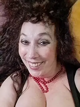 GypsyEsmeralda live sex cam