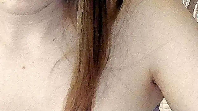 IceDanielles's cam snapshot