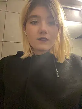 Cherry___Blossom live sex cam