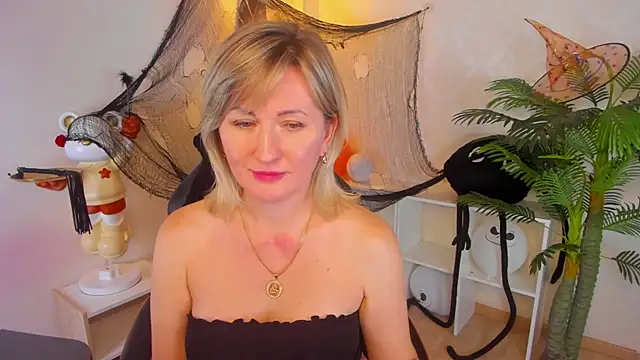 AriFleow live sex cam