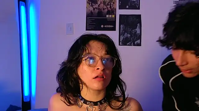 DavidAndClare live sex cam