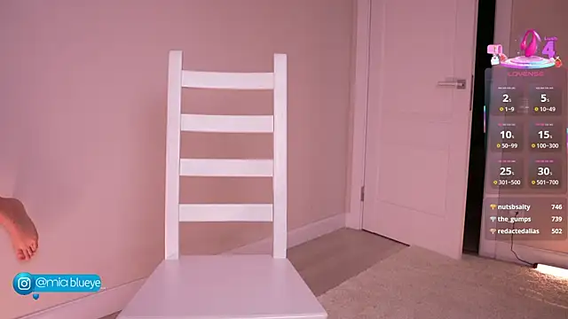 Miablueye live sex cam