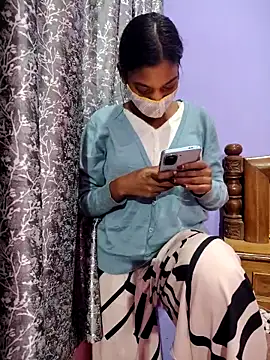 Student12th's cam snapshot