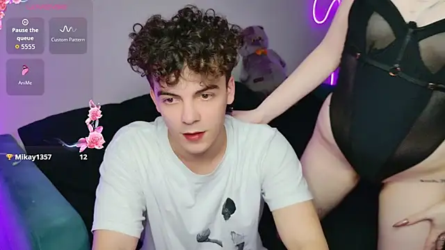 AliceQuenby's cam snapshot