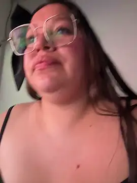 Lovelipsbig's cam snapshot