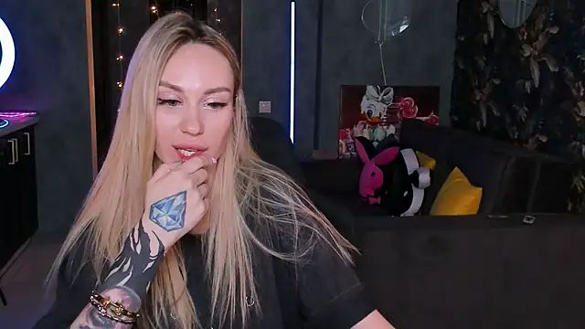 Blckmirrorr live sex cam