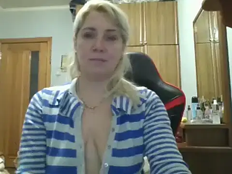 IrinaB1's cam snapshot