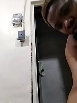 VoluptuousXX5's cam snapshot