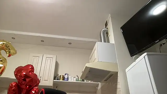 _HotMilfPussy_'s cam snapshot