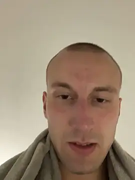 elias_sports's cam snapshot