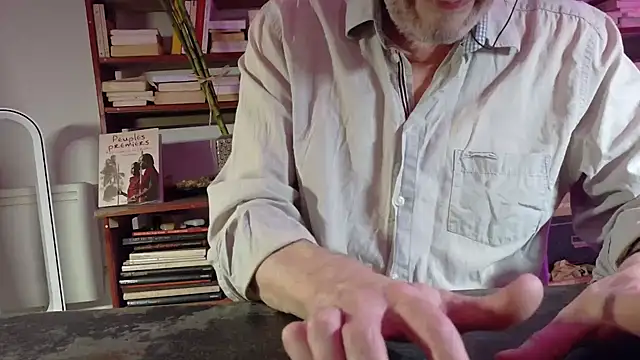 yvanbonar's cam snapshot