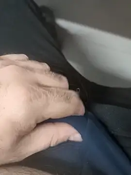 Vuruadam0405's cam snapshot