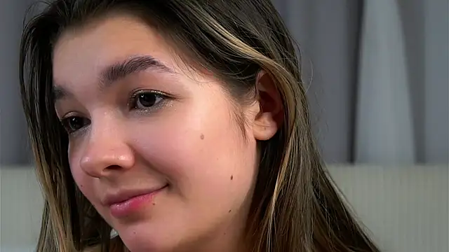 VeronaAppleberry's cam snapshot