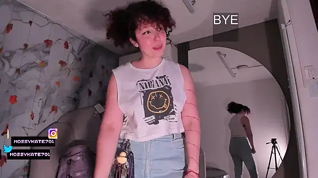 Katemoss70 live sex cam