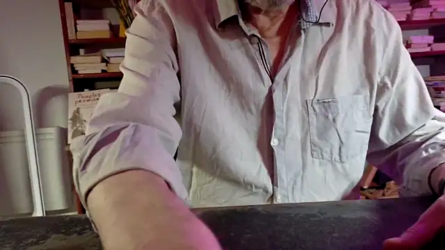 yvanbonar's cam snapshot