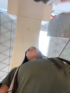 ReggieG live sex cam