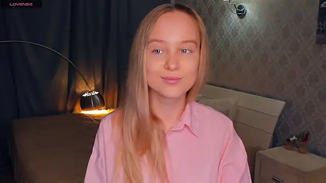 SoonMoor live sex cam