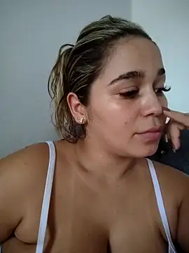 LaurenWelly_ live sex cam