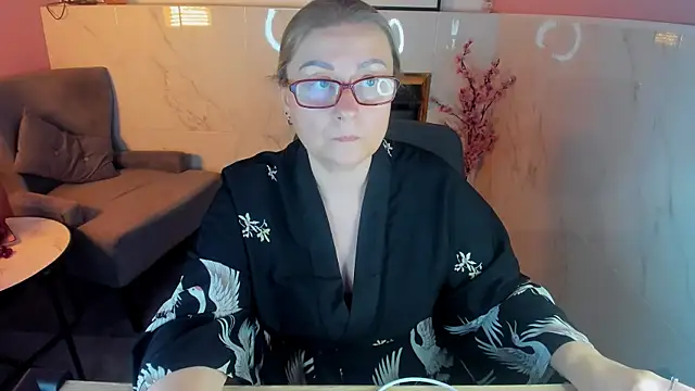 AlexandraKind's cam snapshot