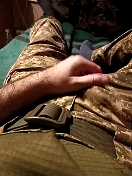 vladyslav18_'s cam snapshot