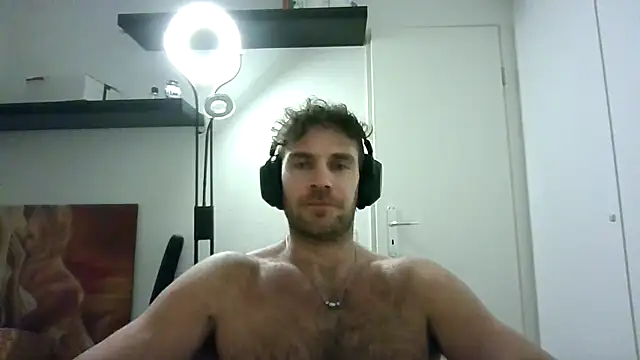 alpha-hunk's cam snapshot