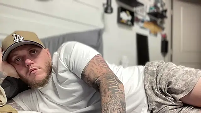 Thegreatwhitepipe's cam snapshot