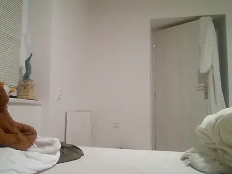 czechguy's cam snapshot