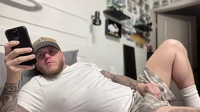 Thegreatwhitepipe's cam snapshot