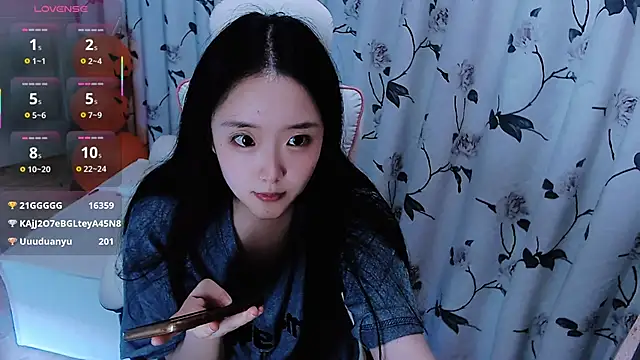 Niannian- live sex cam