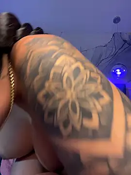 kiim_taaylor live sex cam