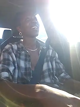 oliviaprettypussy live sex cam