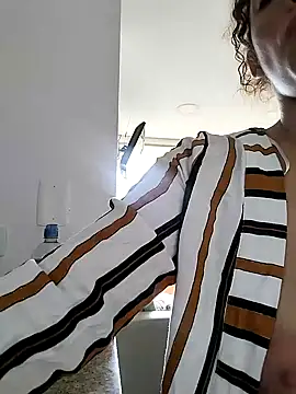 roxyrougee live sex cam