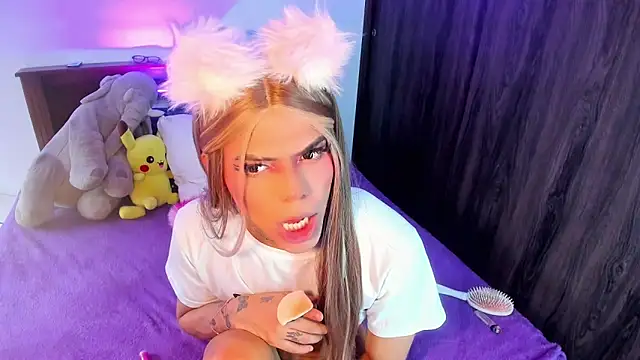 Flora_Minx live sex cam