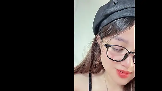 MiCandy-Lovee's cam snapshot