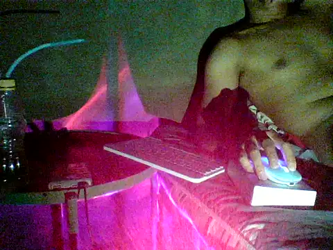 HF-CLOUDY_DENIS's cam snapshot