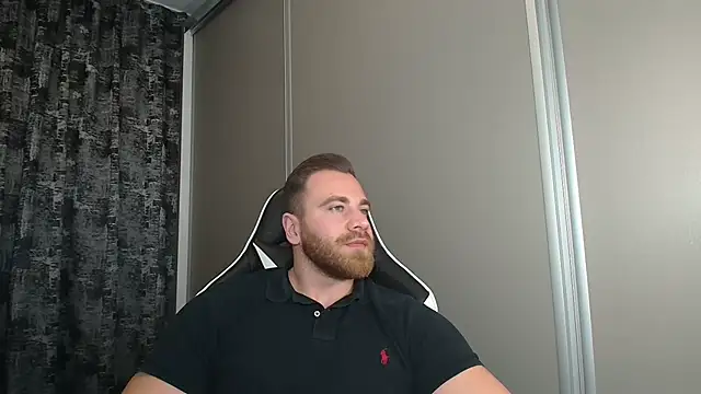 Thori92 live sex cam