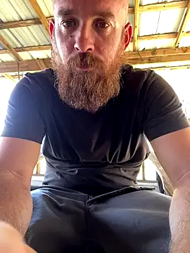32XRedBeard live sex cam