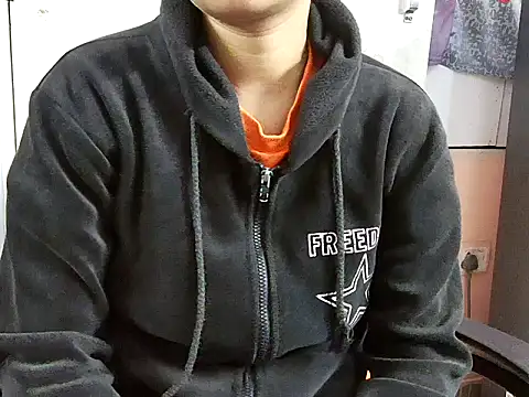 TanishaQ73's cam snapshot