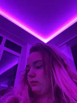 CherryEmmy live sex cam